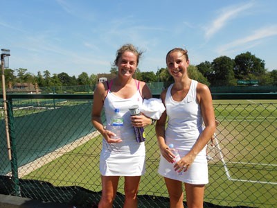 Kate Brown (L) over 35s singles winner