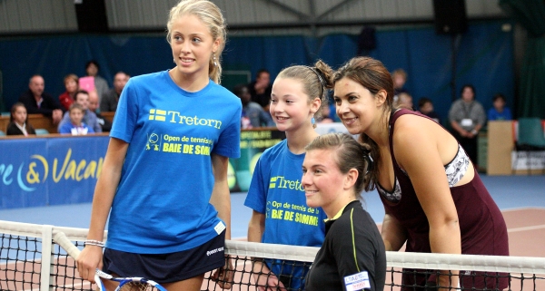Wimbledon champion Bartoli inspires rising wheelchair tennis star