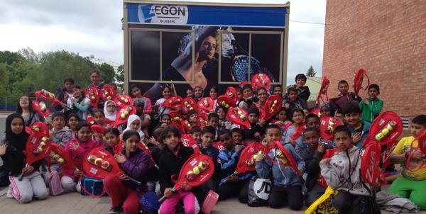 Thousands of school children to receive free tennis rackets
