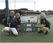 The victorious 10 & Under Team