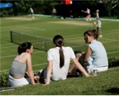 Young Volunteers look forward to the Great British Tennis Weekend